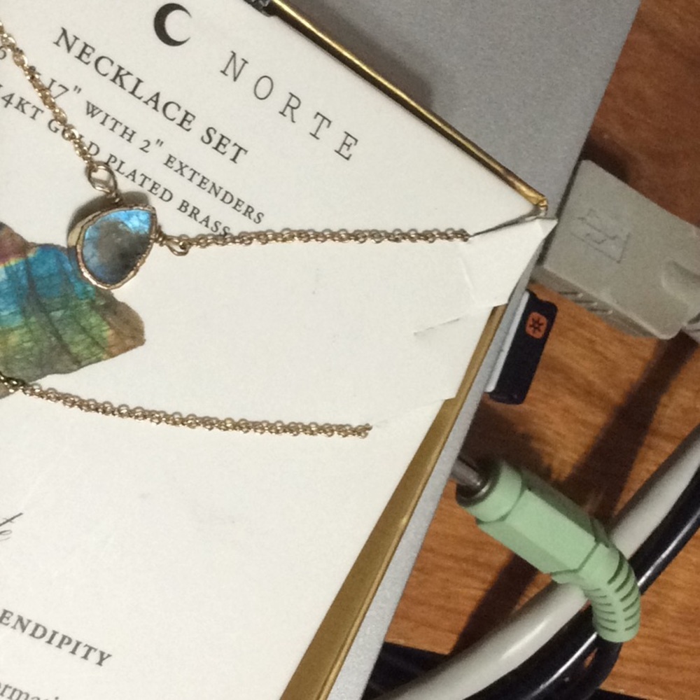Luna Norte 2 piece Necklace Set - Picture 4 of 6